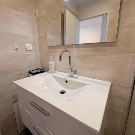 아파트 Le 39, Vue Mer, Parking Prive, Wi-fi - Laconciergeriebynina 팔라바 레 플로